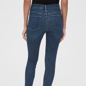 Blue skinny jeans jegging